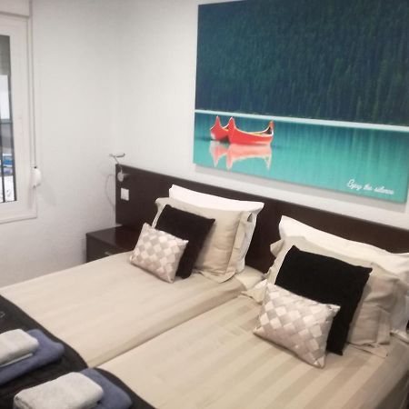 2 Bedroom Newly Renovated Bungalow Close To Bars & Restaurants Los Alcázares Exterior foto