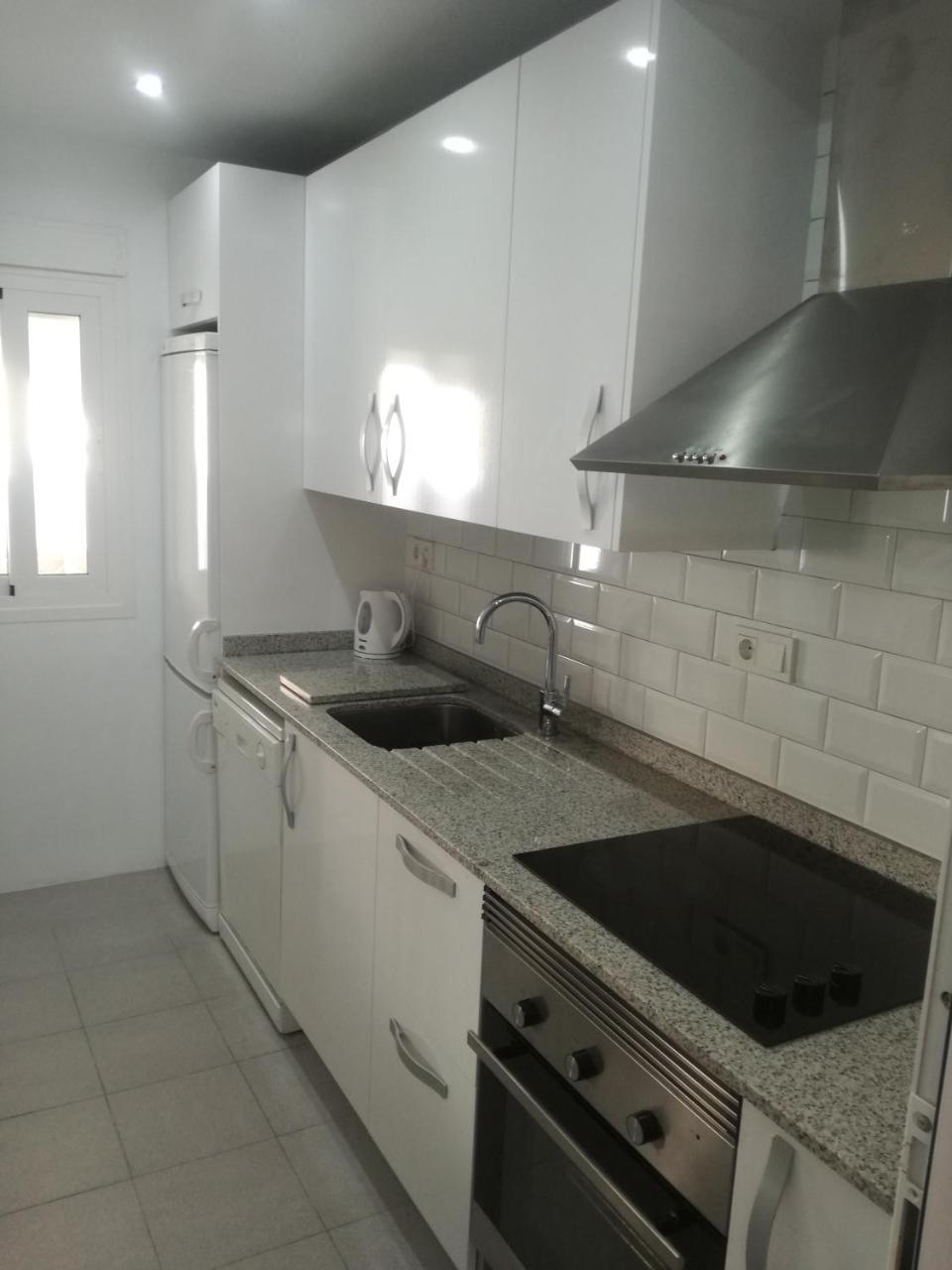 2 Bedroom Newly Renovated Bungalow Close To Bars & Restaurants Los Alcázares Exterior foto